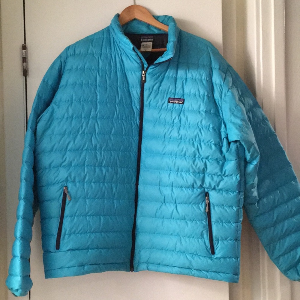 XL Patagonia down sweater. Aqua blue, black inside